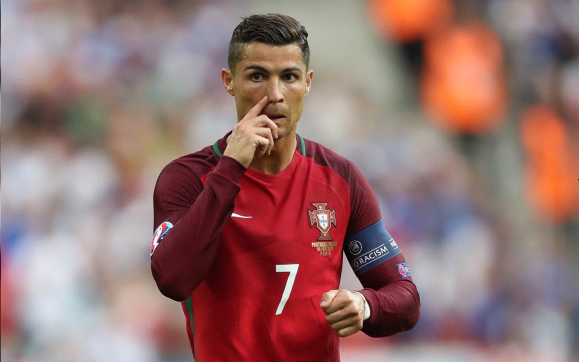 欧冠八强战火重燃,豪门对决引爆全球瞩目