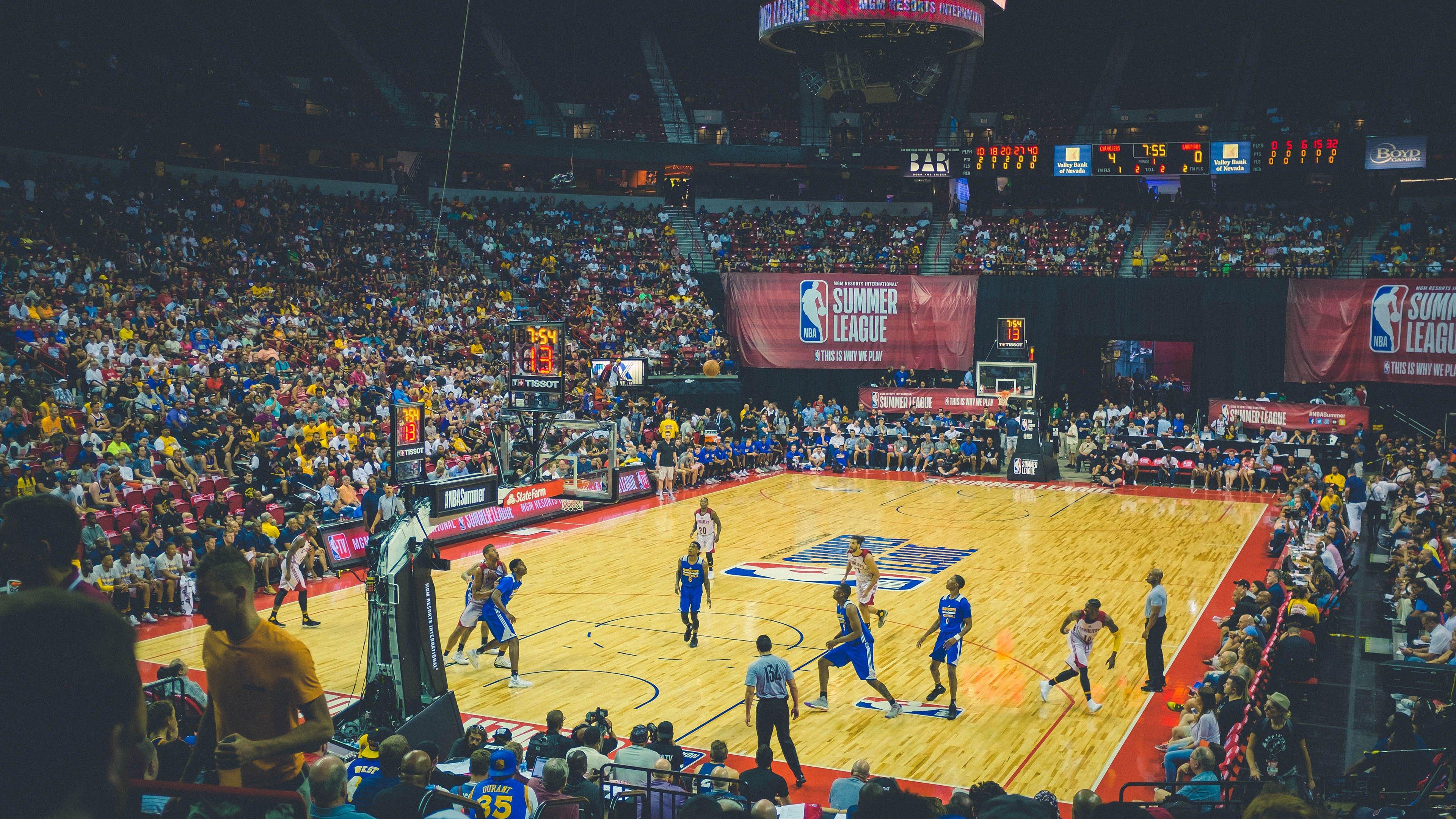 体育科技革新竞技场，智能装备与数据分析重塑运动员未来